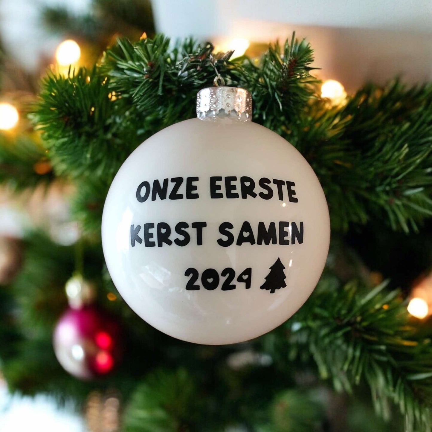 Kerstbal gepersonaliseerd Cosy@home WIT 8cm glas