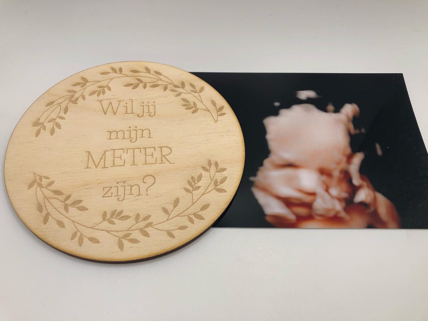 Godmother/godfather announcement - Jasmina flower arch