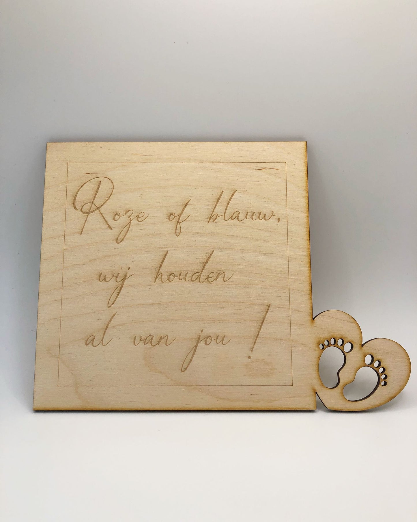 Pregnancy Announcement - Baby Feet