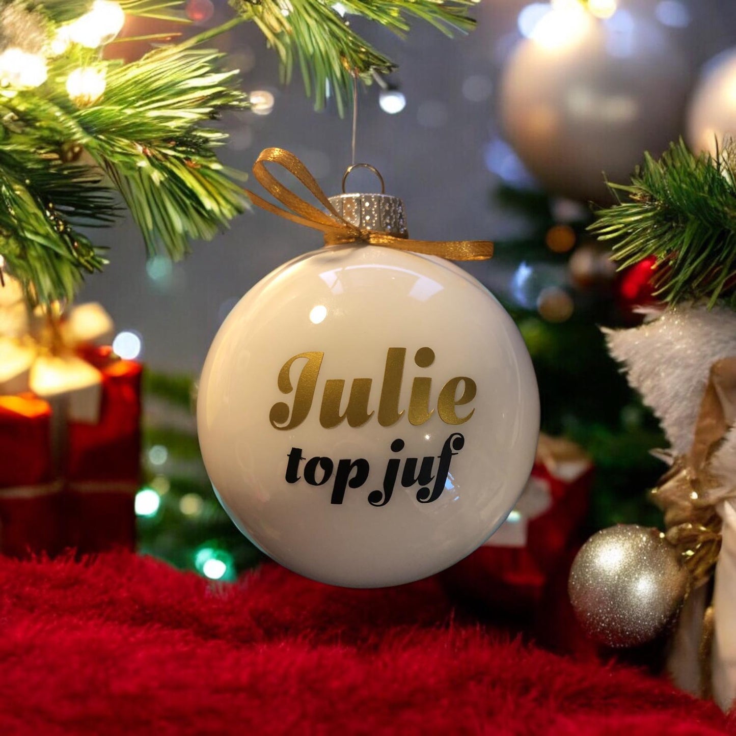 Kerstbal gepersonaliseerd Cosy@home WIT 8cm glas